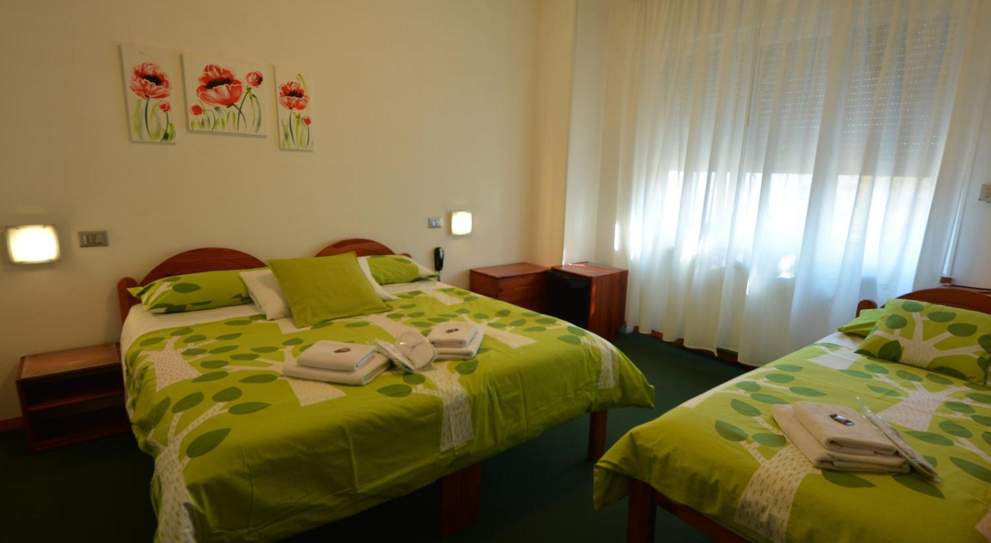 Albergo Alla Valle Di Banne トリエステ エクステリア 写真