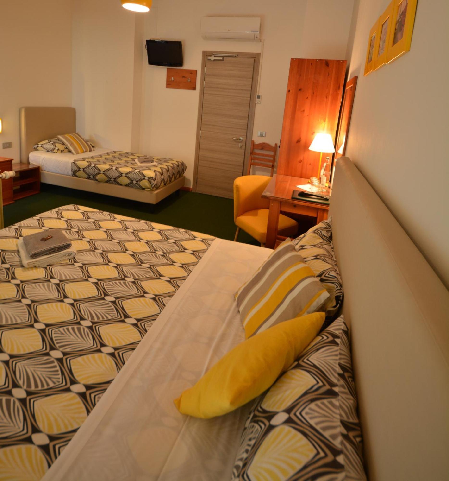 Albergo Alla Valle Di Banne トリエステ エクステリア 写真